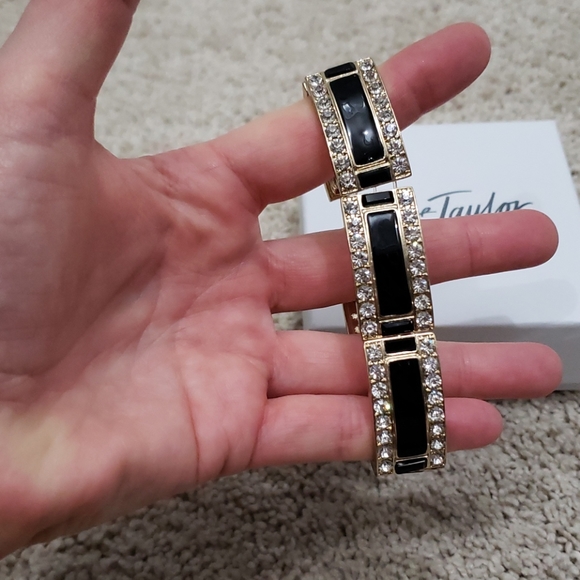 Gold Black Rhinestone Stretch Bracelet - Picture 3 of 3